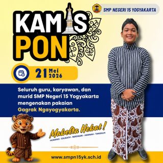 Seluruh warga SMP Negeri 15 Yogyakarta mengenakan pakaian Gagrak Ngayogyakarta sebagai wujud pelestarian budaya Yogyakarta.