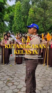 Murid Kelas 9 SMPN 15 Yogyakarta melaksanakan uji ketangkasan Pramuka di Bumi Perkemahan Babarsari dengan semangat dan antusias tinggi. Kegiatan ini bertujuan untuk mengukur kemampuan, kedisiplinan, kerja sama, serta keterampilan kepramukaan yang telah dipelajari selama ini. Para peserta mengikuti berbagai pos uji seperti tali-temali, kompas, PBB, dan pengetahuan umum kepramukaan serta melakukan susur sungai. Melalui kegiatan ini, siswa tidak hanya melatih ketangkasan fisik, tetapi juga menumbuhkan sikap tangguh, mandiri, dan berjiwa gotong royong sesuai dengan semangat Dasa Dharma Pramuka.