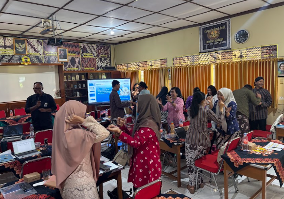 Bimtek Penguatan Digitalisasi Pembelajaran Digelar di SMP Negeri 15 Yogyakarta
